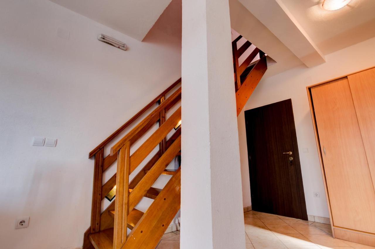 Apartments Vesna Tivat Exterior foto